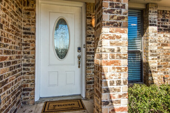 Photo - 2015 Stradivarius Ln