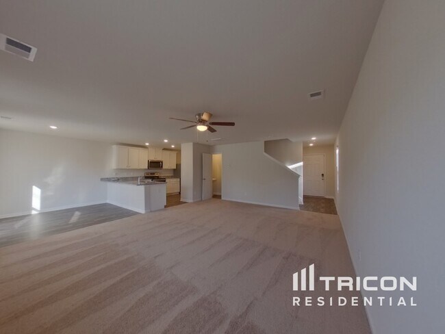 Photo - 2002 Southlea Dr