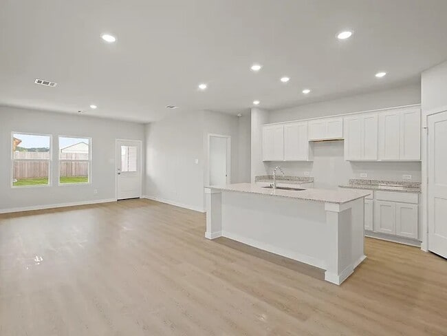 Photo - 17824 Lionheart Rd