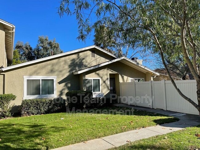 13613 Comuna Dr