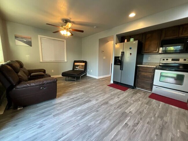 Photo - 3 bedroom 2 1/2 Bath Townhouse- Partially Furnished- Ready this month