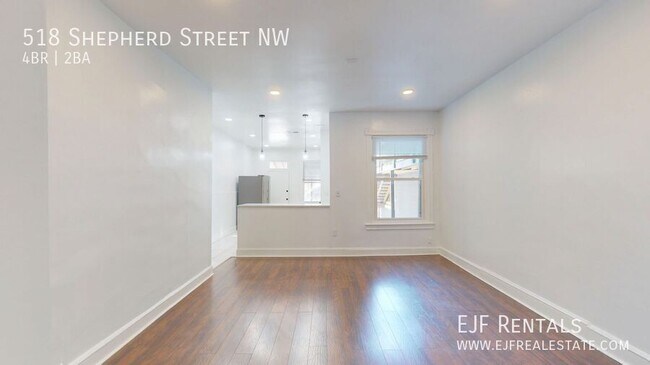 Photo - 518 Shepherd St NW