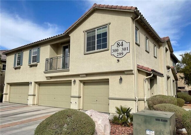 Building Photo - Southwest / Gated / Community pool and spa