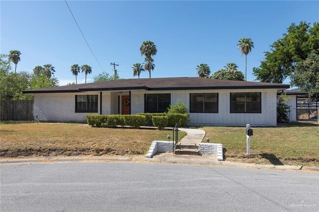 Building Photo - 21 Orchid Ave