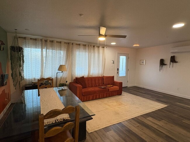 Photo - 380 Utah Ave Unit B