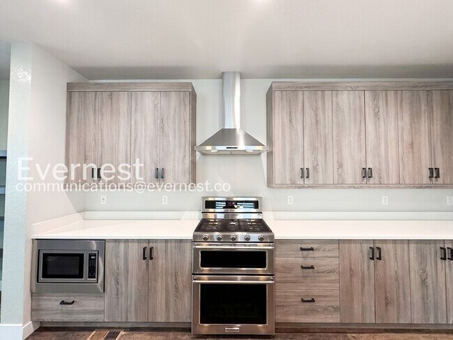 Photo - 5 Bed/3.5 Bath Home with Garage / Available Soon!