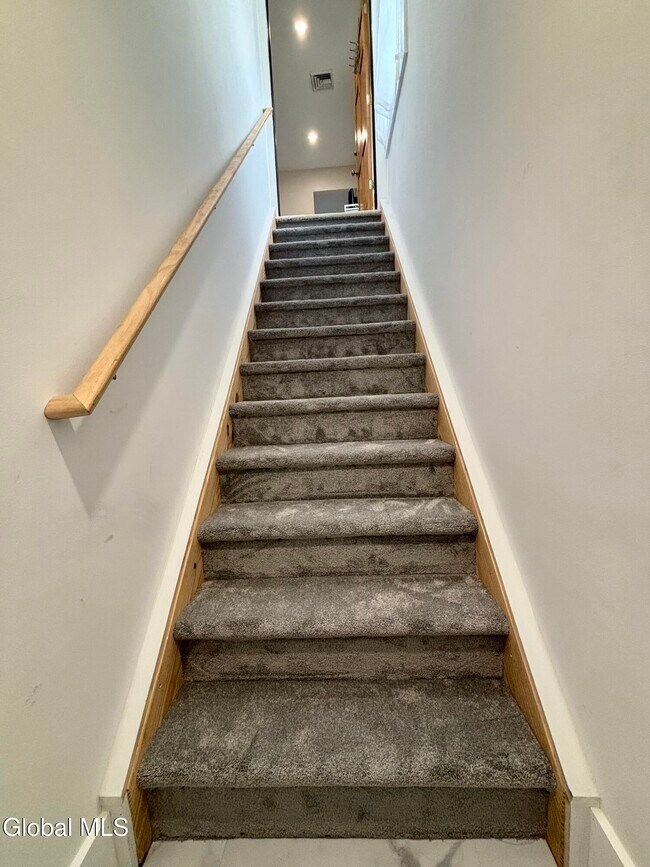 Photo - 130 Woodlawn Ave