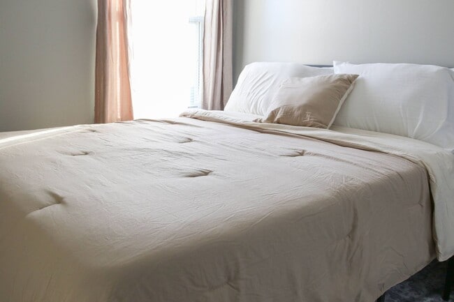 Photo - Fort Harrison State Park 4Bed Spacious Retreat