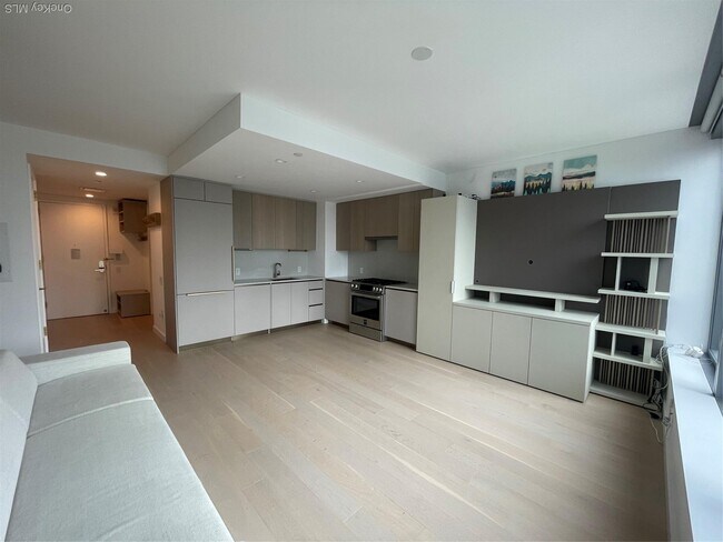 Photo - 23-15 44th Dr