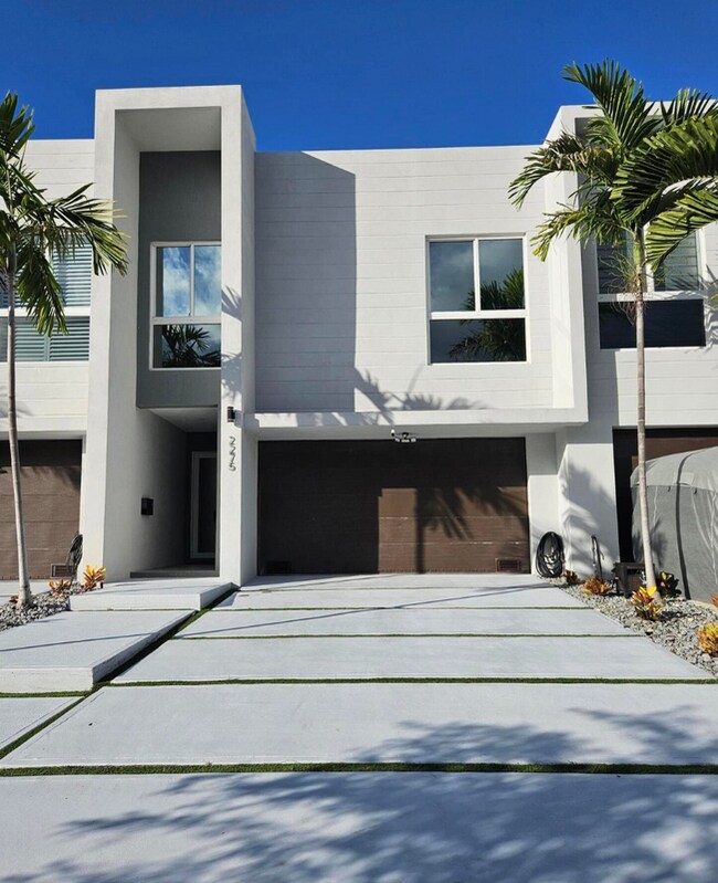 Photo - 2275 SE 7th St