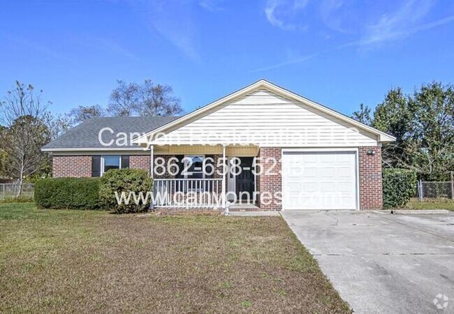 Building Photo - Charming Dovefield Haven: Timeless Appeal ... Rental