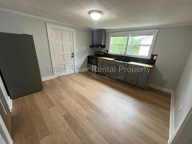Photo - 211 Wadsworth St