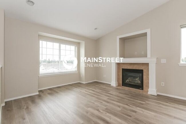 Photo - 3 Bedroom Pet-Friendly Home in SPANAWAY, W...