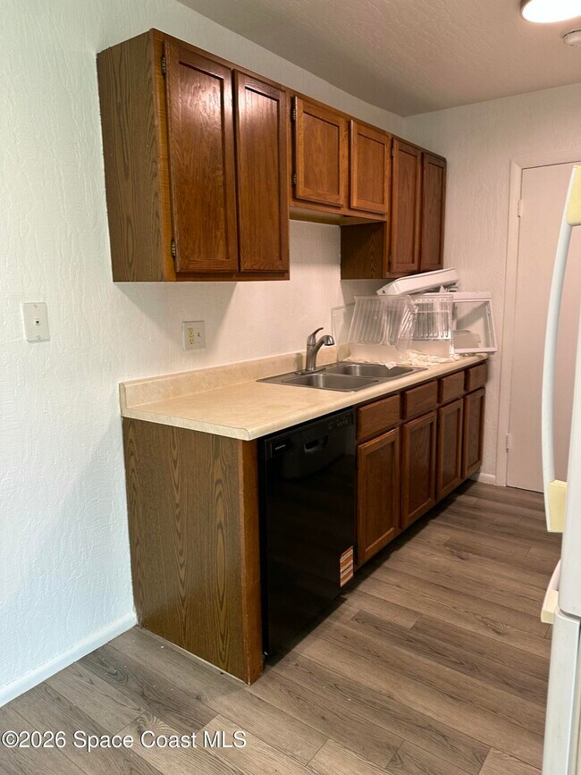 Photo - 2130 Forest Knoll Dr NE Unit 202