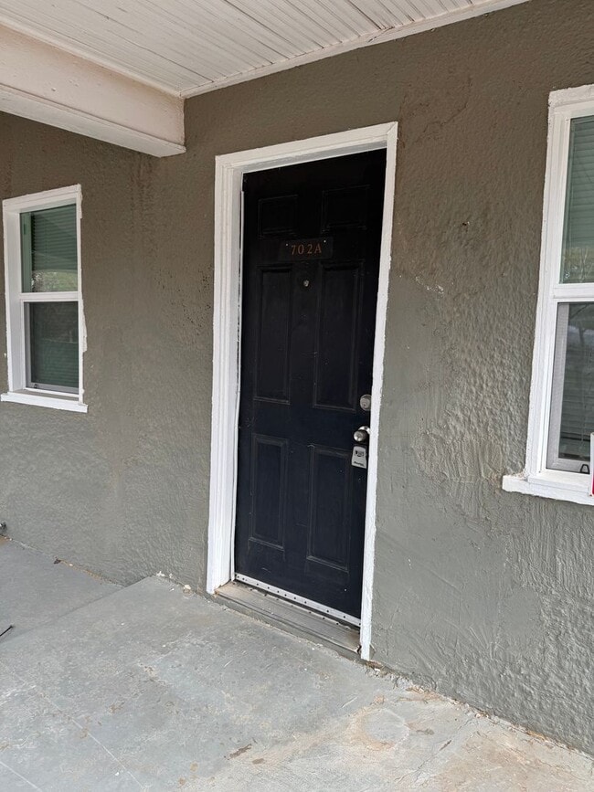 Photo - 702 N Buchanan St Unidad A