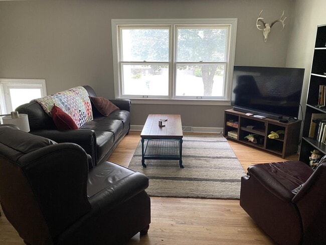 Photo - 1915 Mayfair St