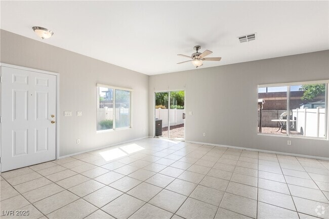 Building Photo - 6409 Stone Dry Ave Unit 103 Rental
