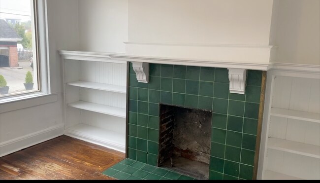 Photo - 5752 Ellsworth Ave