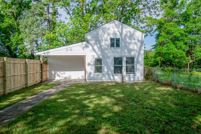 Building Photo - 3817 Wake Cir Rental