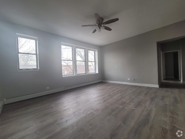 Building Photo - 5647 W Washington Blvd Rental