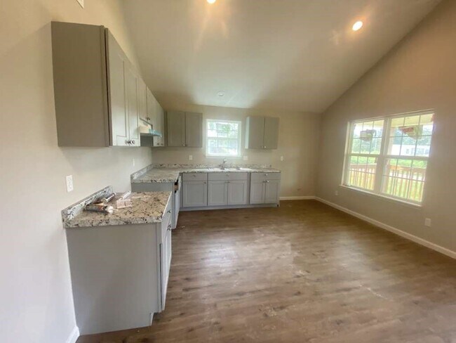 152 Pine Ridge Dr