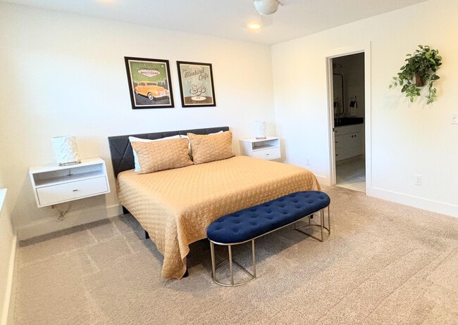 Photo - 116 Fitzgerald Dr Unidad SI FL3-ID1039083P