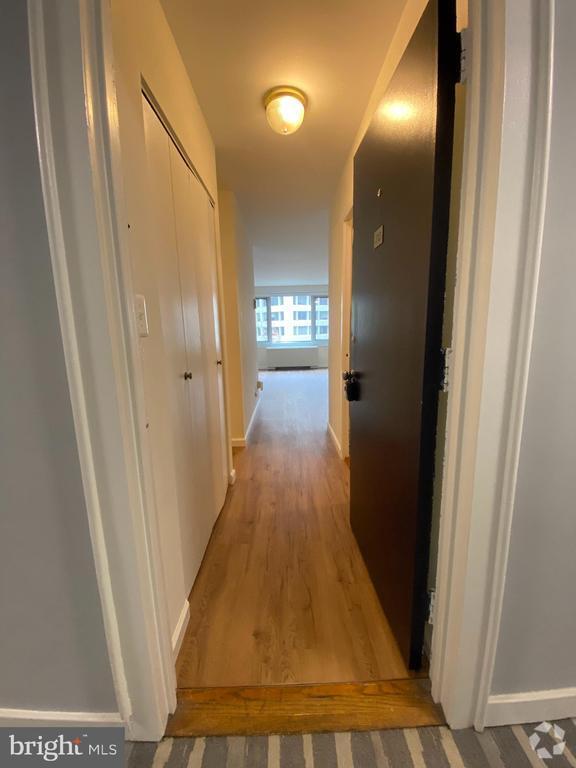 Building Photo - 1330 New Hampshire Ave NW Unit 312 Rental