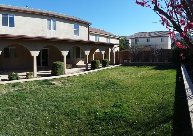 Photo - Beauty in the Details - 3 Bedroom / 2.5 Ba...
