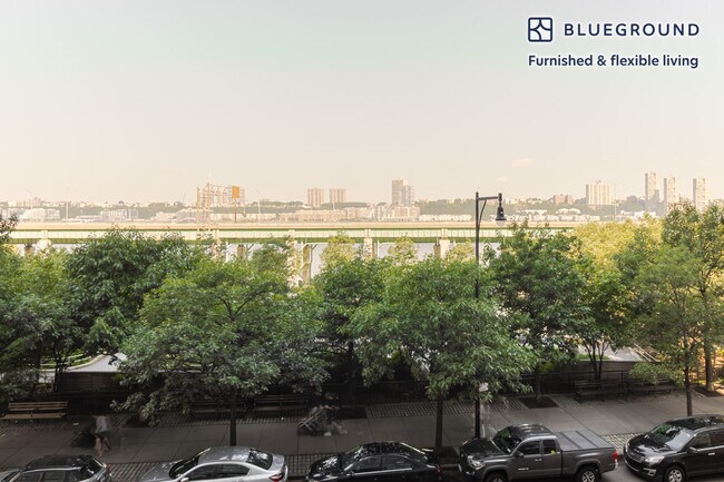 Photo - 140 Riverside Blvd Unidad FL4-ID1883