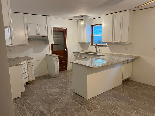 Photo - 2750 Gill Rd