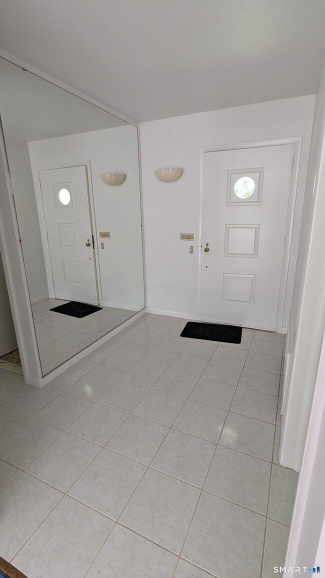 Photo - 1139 Brookside Dr