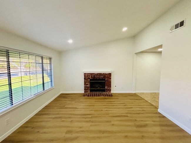 Photo - 2730 W Avenue K4