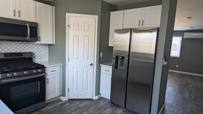 3438 E Monte Vista Dr