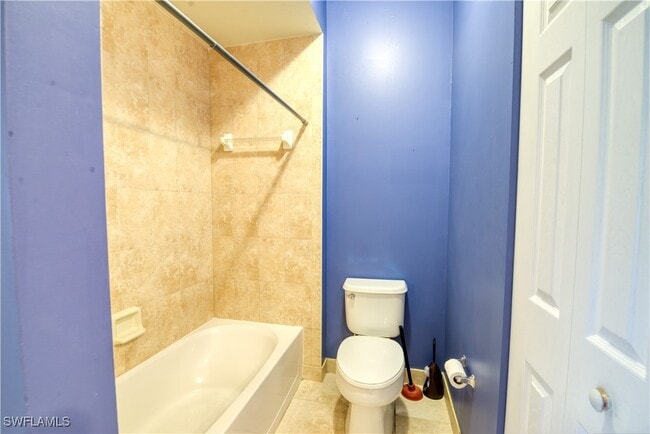 Building Photo - 20221 Estero Gardens Cir Unit 107