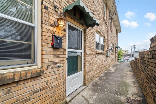 Photo - 211 N 5th St Unidad C