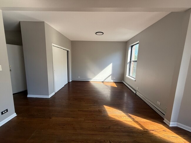 Photo - 5858 S King Dr Unit 3