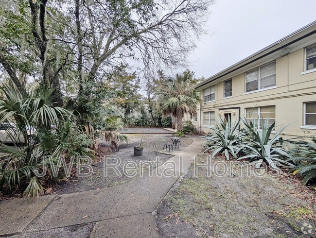 Building Photo - 2951 Lydia St Unit 2 Rental