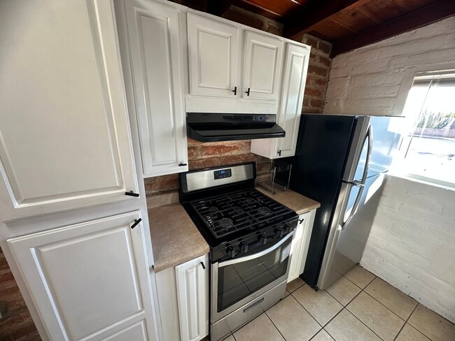 Photo - 174 W Borrego St