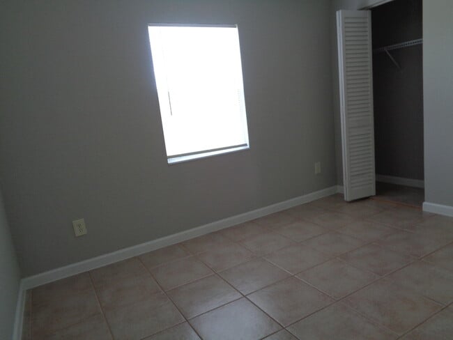 Photo - 3601 Lakewood Rd