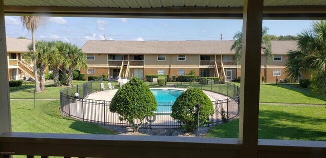 Photo - 258 Ulster Ln
