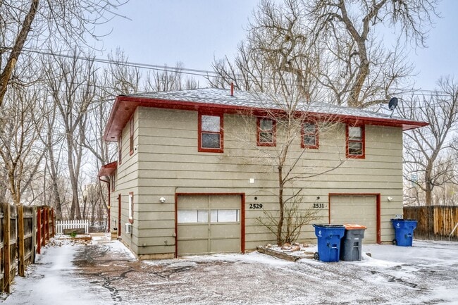 Building Photo - 2529 W Vermijo Ave