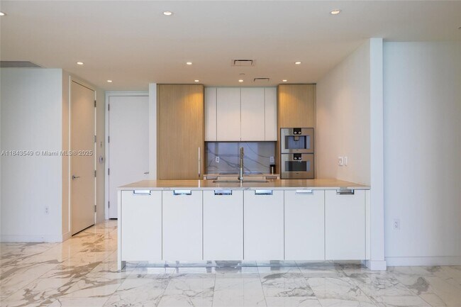 Photo - 15701 Collins Ave Unit 1004