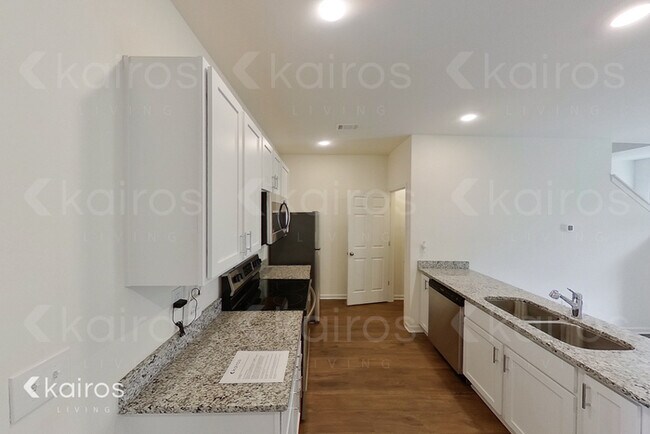 Photo - 145 Dudley Wy