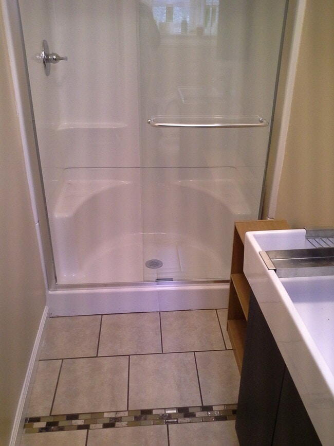 6118 Greene St Unit 1