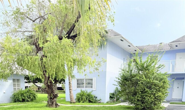 Building Photo - 7580 SW 82nd St Unit F113 Rental