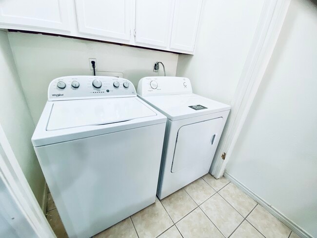 Photo - 3804 Denham Way Unit C