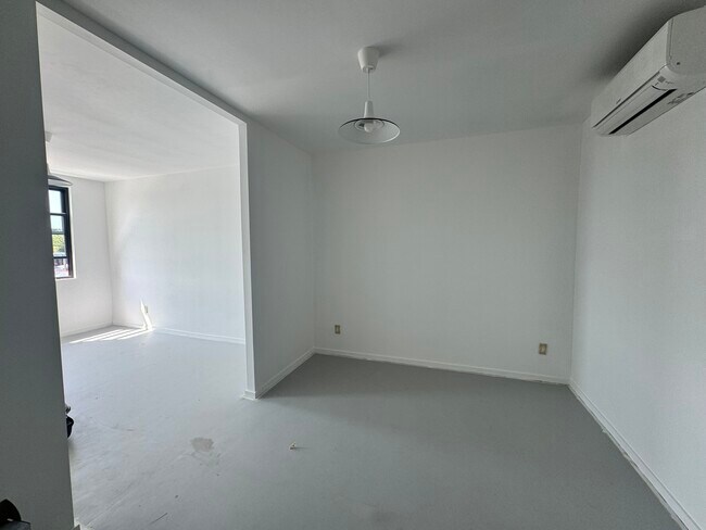 Photo - 1583 Bushwick Ave Unidad Eco friendly