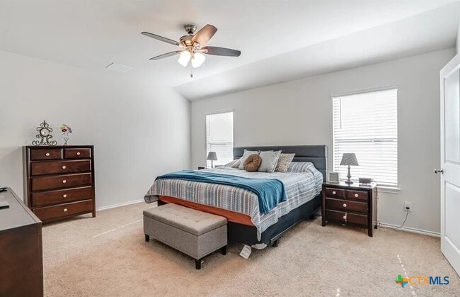 Photo - 2946 Wolfcreek