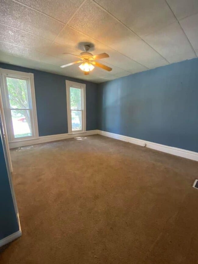 Photo - 2225 W Iowa St