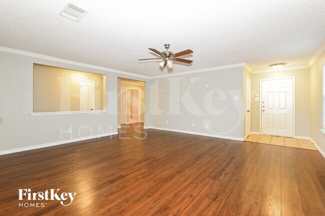 Photo - 2115 Van Zandt Dr